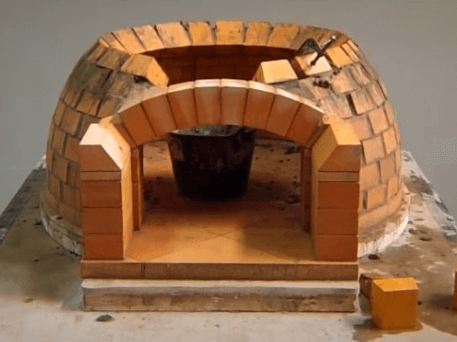 Regular Bricks or Fire Bricks? Which Bricks Should I Use To Build A Pizza  Oven? 